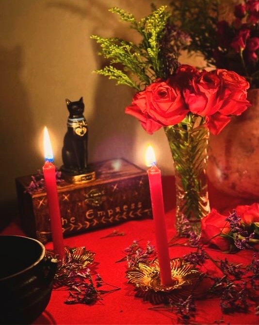Altar Empress